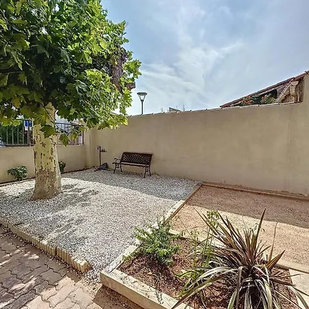 Charmante Maison De Avec Jardin, Terrasse Et Terrain De Petanque Fos-sur-Mer
